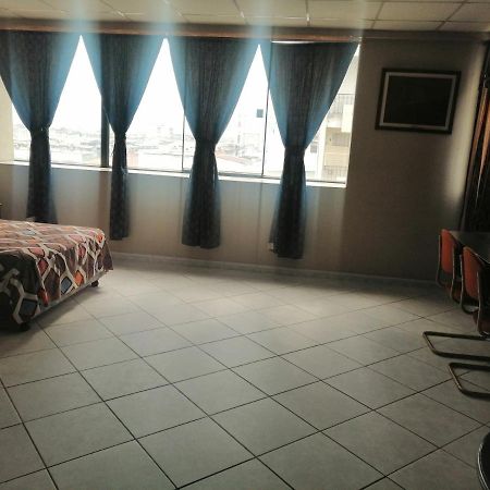 Hotel Sol De Oro Гуаякиль Экстерьер фото