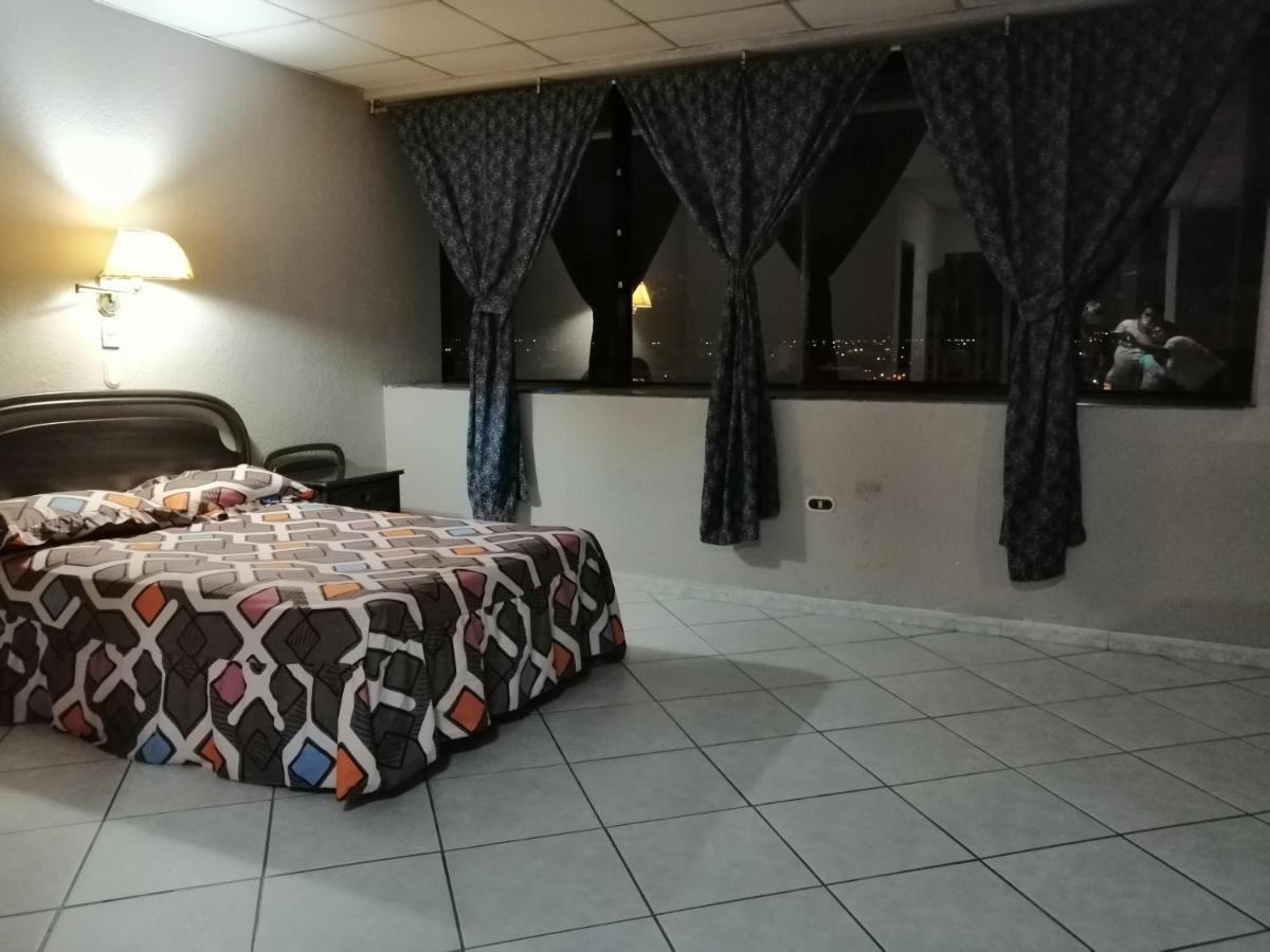 Hotel Sol De Oro Гуаякиль Экстерьер фото