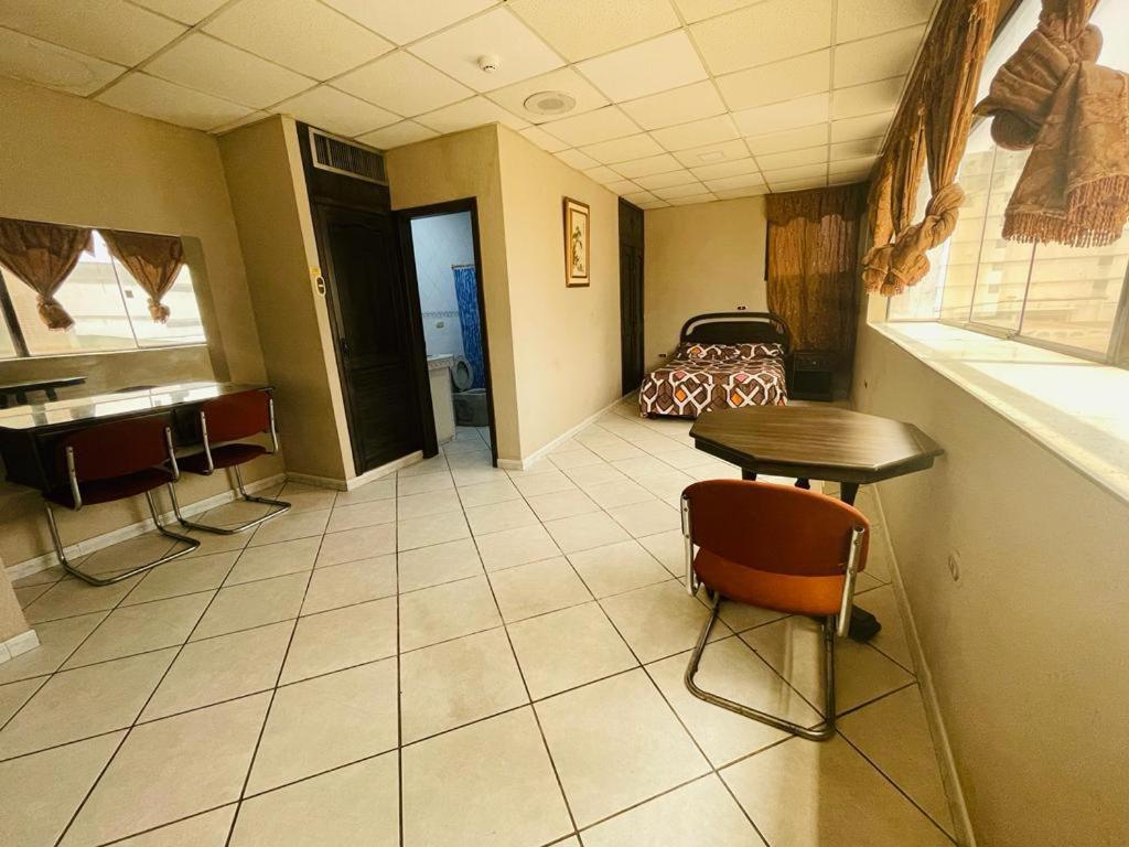 Hotel Sol De Oro Гуаякиль Экстерьер фото