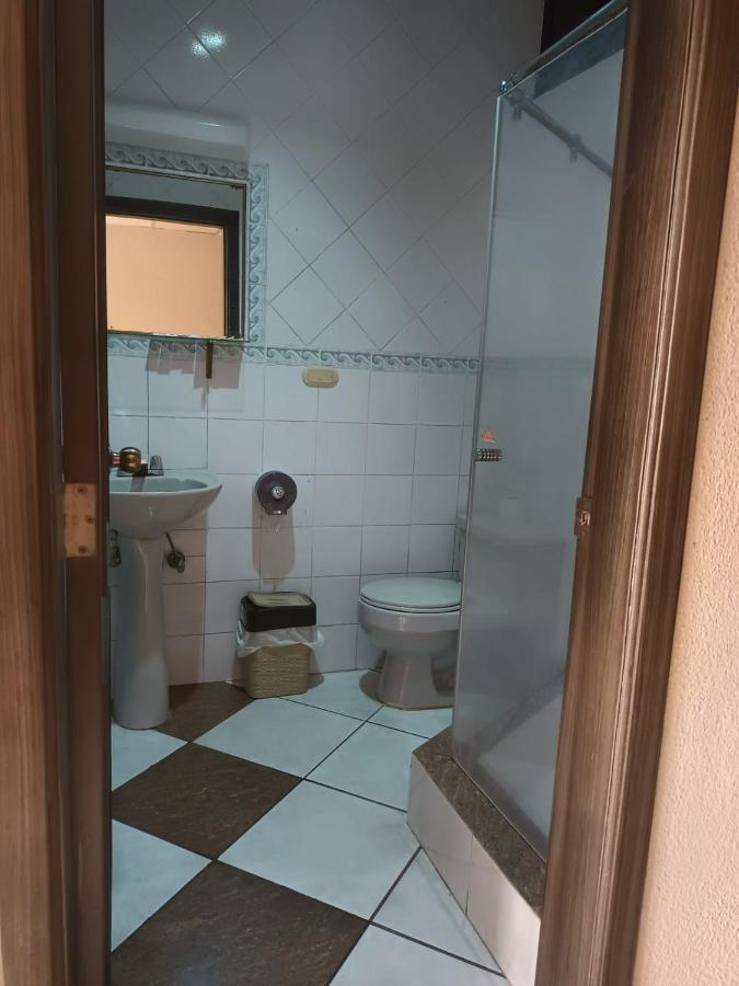 Hotel Sol De Oro Гуаякиль Экстерьер фото